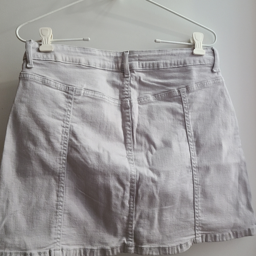 Forever 21 Grey Denim Mini Skirt - Picture 2 of 4